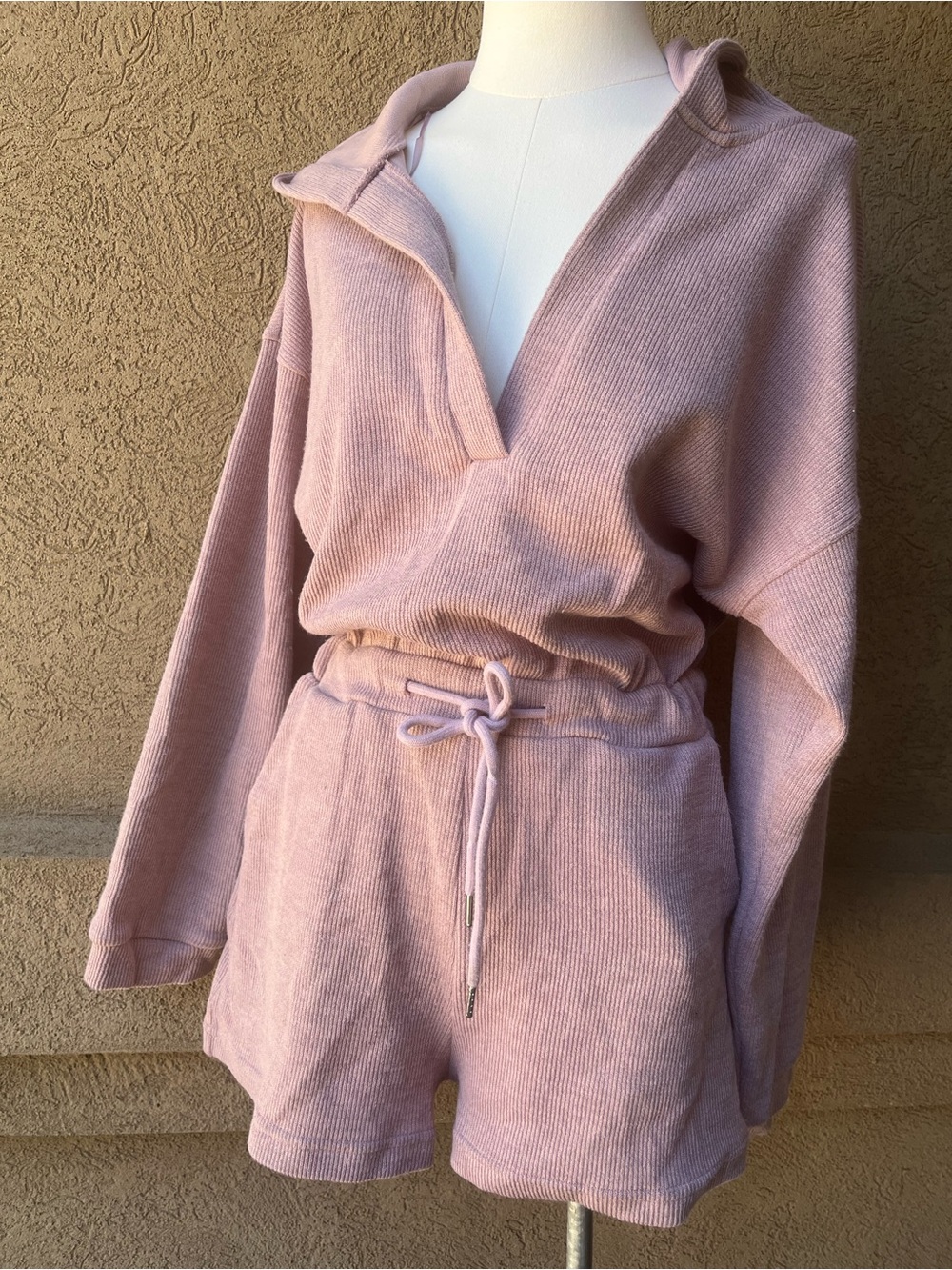 MARBLE Dusty Lilac Lounge Top with Drawstring Detail - Picture 2 of 8
